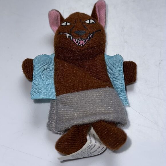 Three Little Red Riding Hood felt finger puppets including Grandma and the Wolf - Picture 7 of 9